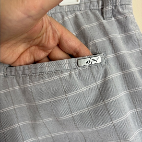 Greg Norman Collection Gray Checkered Cargo Golf Shorts Size 34 - Picture 6 of 14